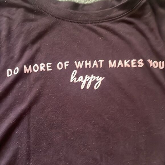 Black tee with saying - Picture 2 of 3